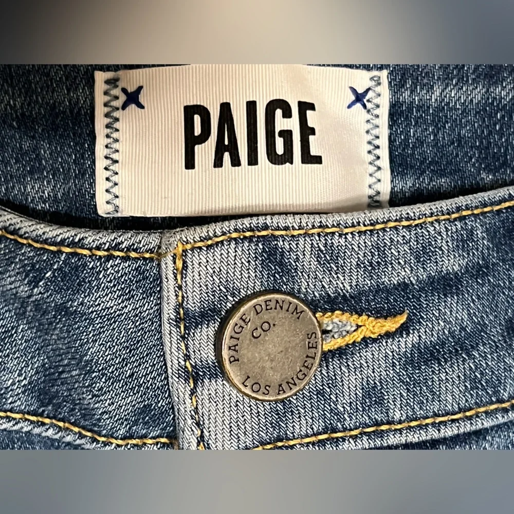 PAIGE Daryn Short Juno Destructed Denim Cutoff Denim Shorts Small Size 25